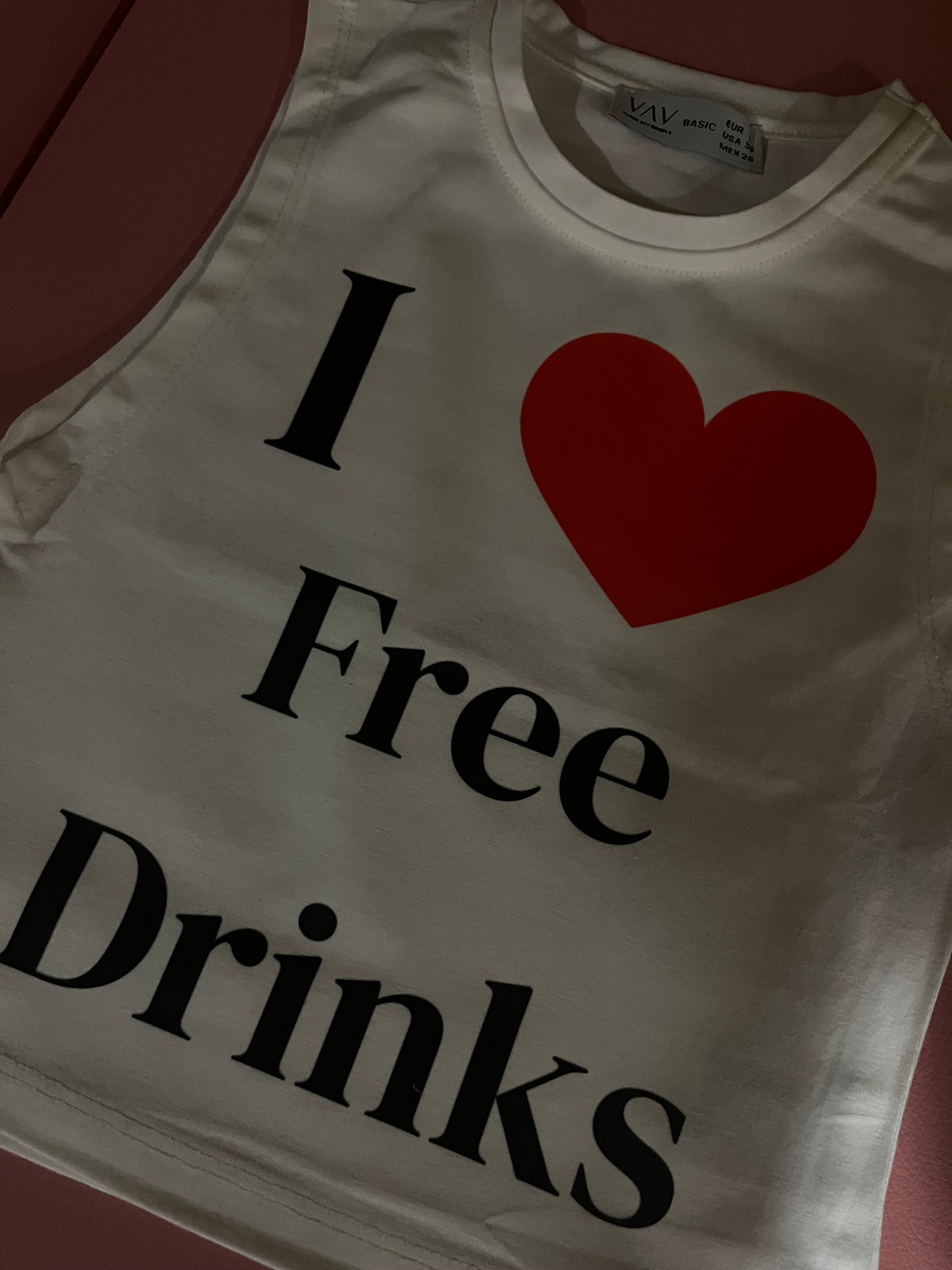 “ I heart free drinks” tank top