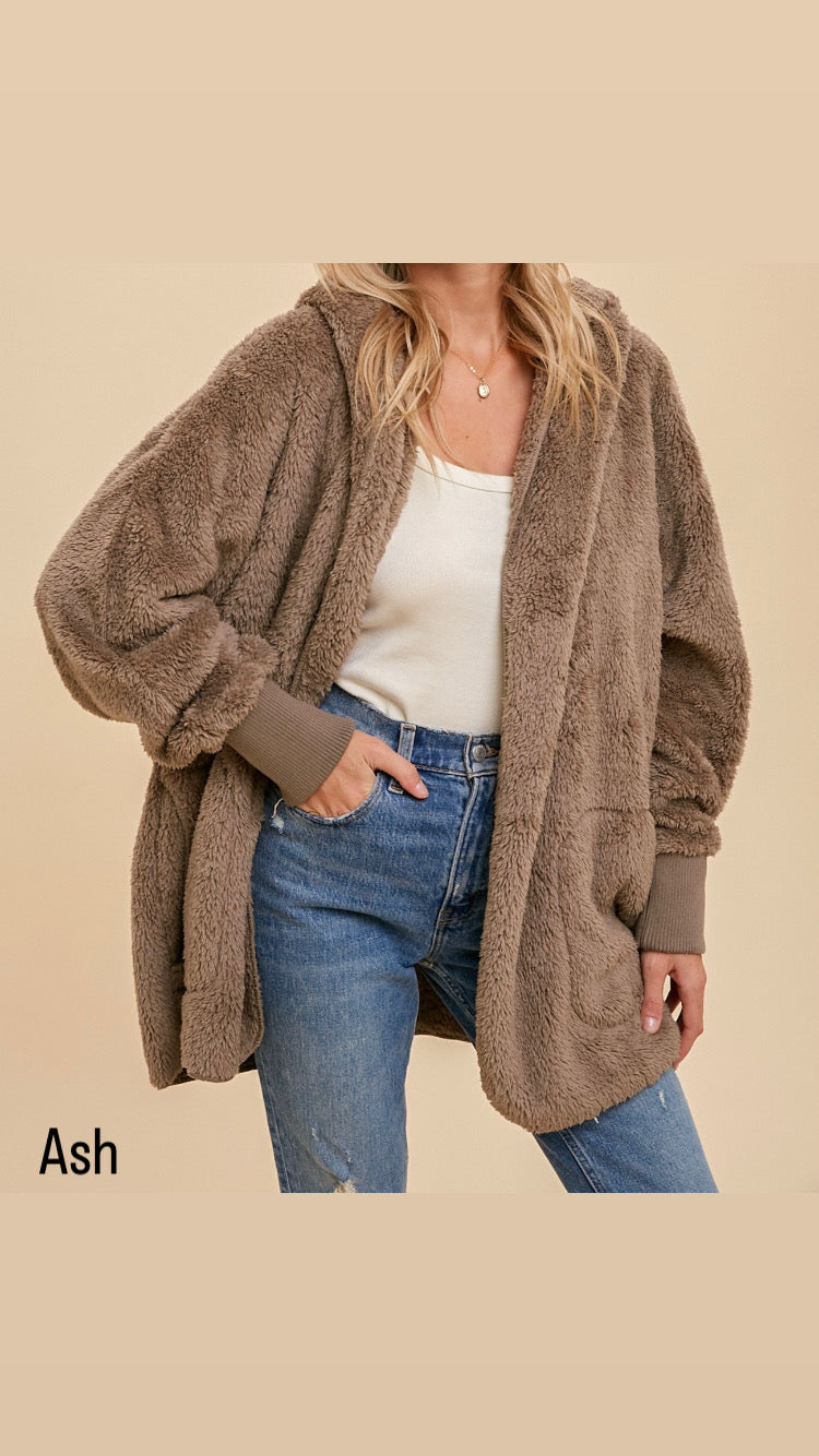 Hem&Thread Faux Fur Hooded Coat